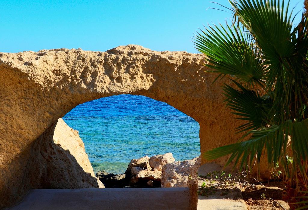 فندق وسبا ستيلا دي ماري بيتش شرم الشيخ المظهر الخارجي الصورة The Roman bridge of Almuñécar