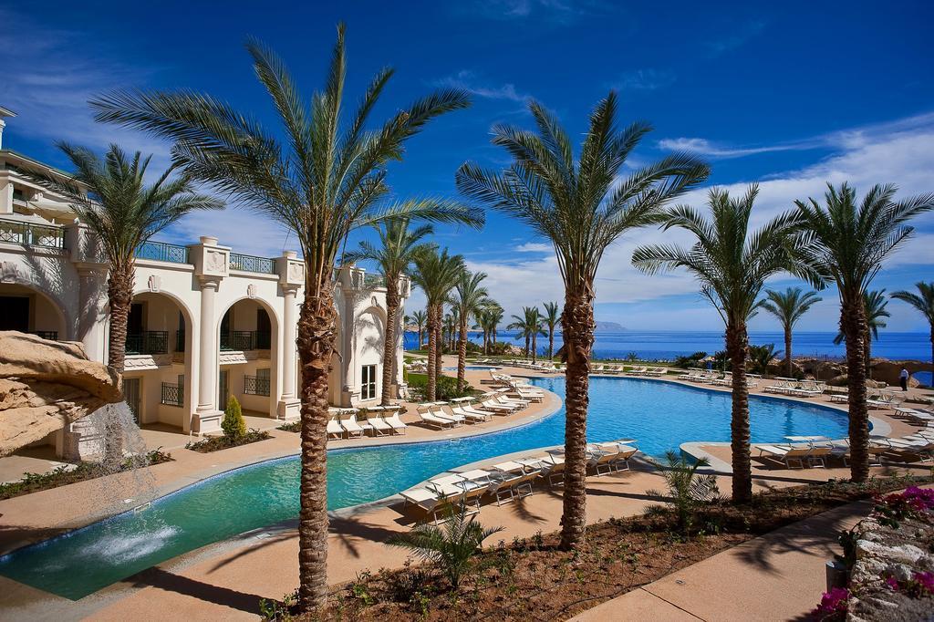 فندق وسبا ستيلا دي ماري بيتش شرم الشيخ المظهر الخارجي الصورة The pool at the Four Seasons Resort