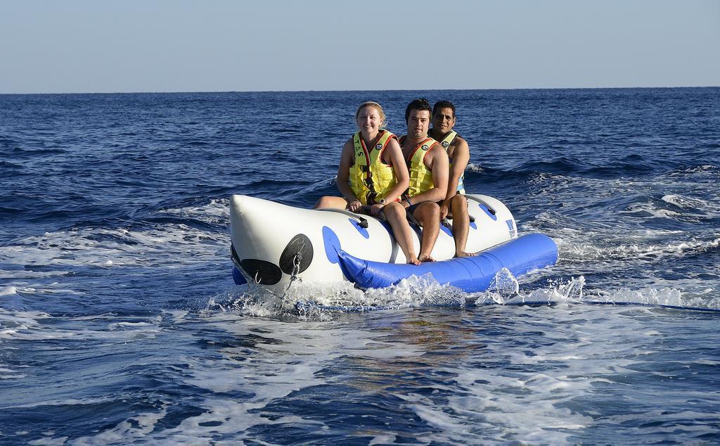 فندق وسبا ستيلا دي ماري بيتش شرم الشيخ المظهر الخارجي الصورة A banana boat